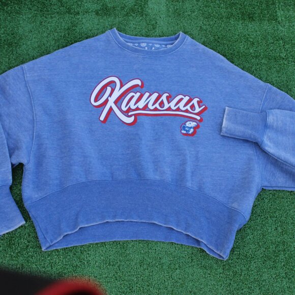 💙❤️University of Kansas Jayhawks Oversized Waist-Length Crewneck Sweatshirt - Picture 1 of 4